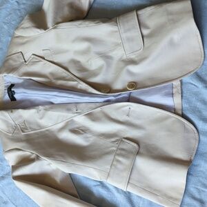 Blazer. Size 6P. Light beige, lined.